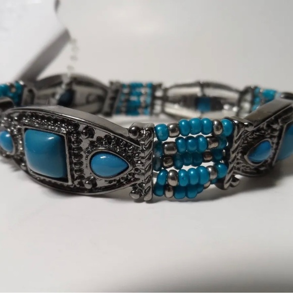 Mia Collection by Kim Min Sun Women's Resizable Turquoise Hematite Bracelet - Picture 2 of 5